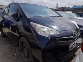 A picture of Toyota Ractis 2011