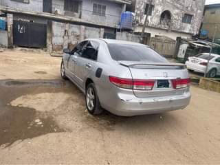 A picture of Honda accord first body