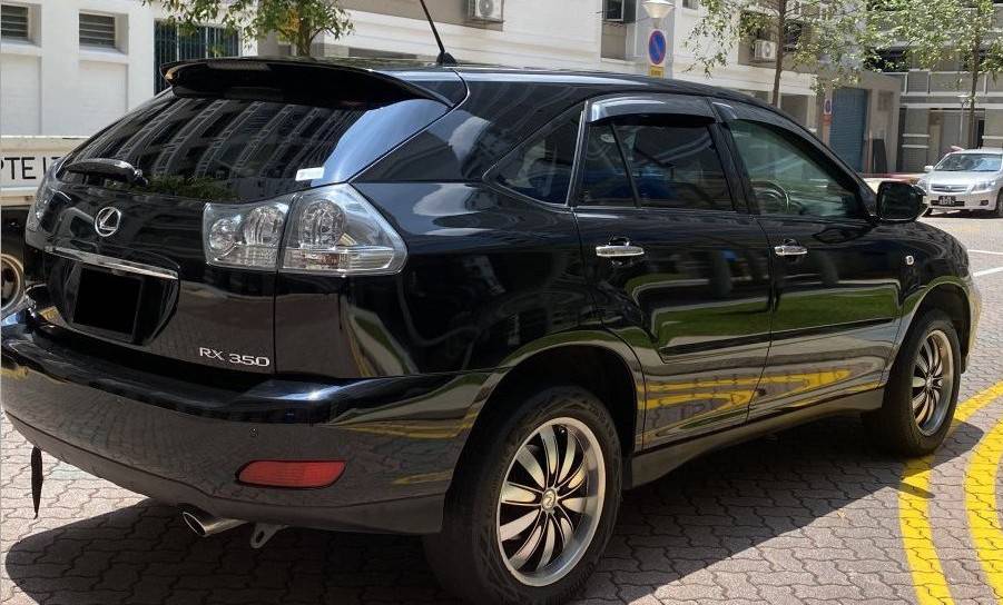 A picture of Toyota harrier