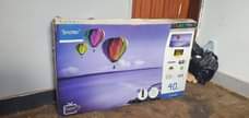 A picture of Smartec 40 inch with box
