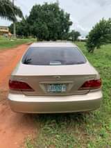 A picture of 2006 es330