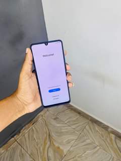 A picture of SAMSUNG A32