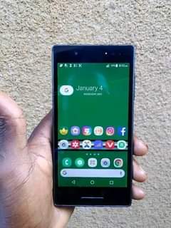 A picture of Qua phone at 100k Call 0706721621 16GB 2GB 16mp camera