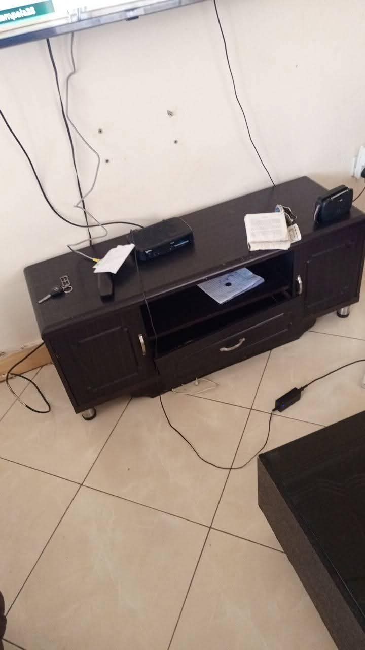 A picture of Household items on quick sale