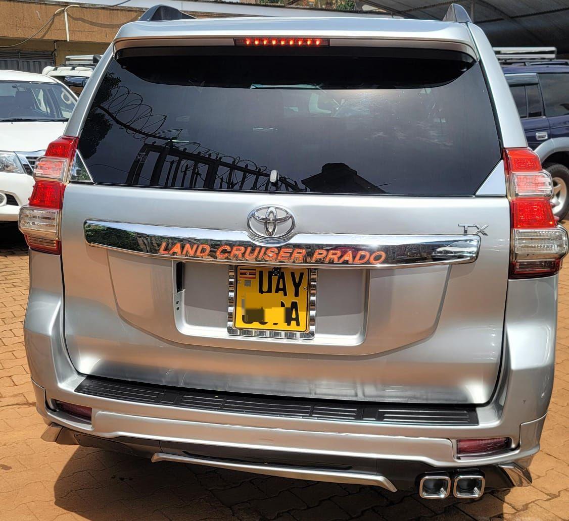 A picture of Tx Kaweesi Prado Land cruiser petrol at 85m