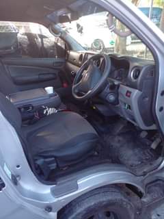 used nissan caravan
