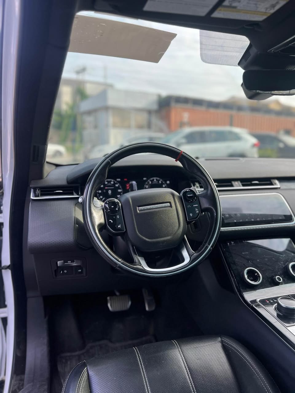 A picture of Distress sale 2018 Range Rover velar P250 SE R dynamic
