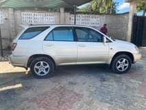 A picture of TOYOTA HARIER
