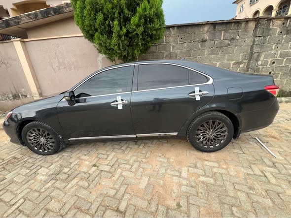 A picture of Registered Lexus Es 350