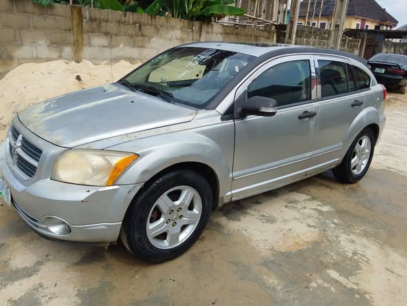 A picture of DODGE CALIBER EMV 07034278810