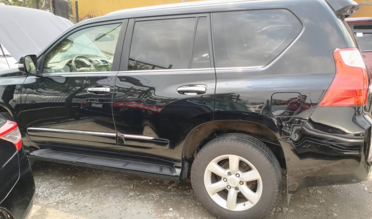 A picture of Foreign used 2012 Gx460