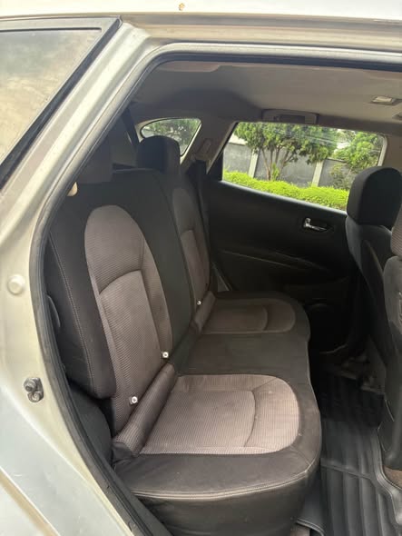 A picture of Nissan Rogue 2009