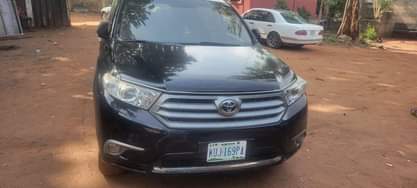 A picture of Distress sale Pure Belgium grade Toyota Highlander 2012 upgrade untampard