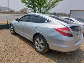 A picture of Distress sale alert ULTRA SHARP DISTRESS Honda CrossTour 2010 Automatic