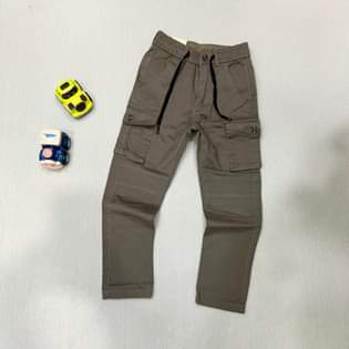 A picture of Kids cargo pants