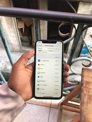 A picture of iPhone XS