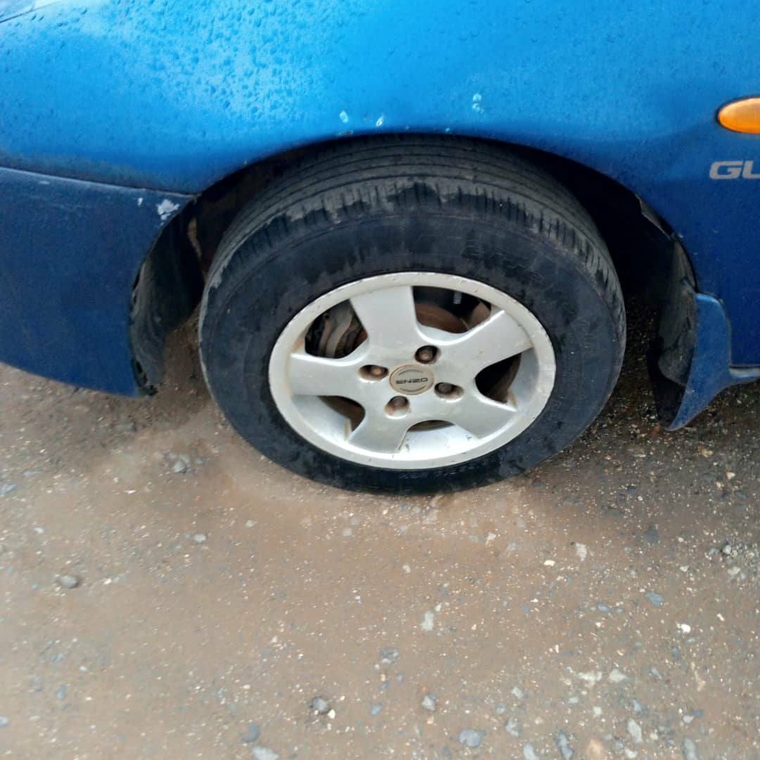A picture of Mazda 323f