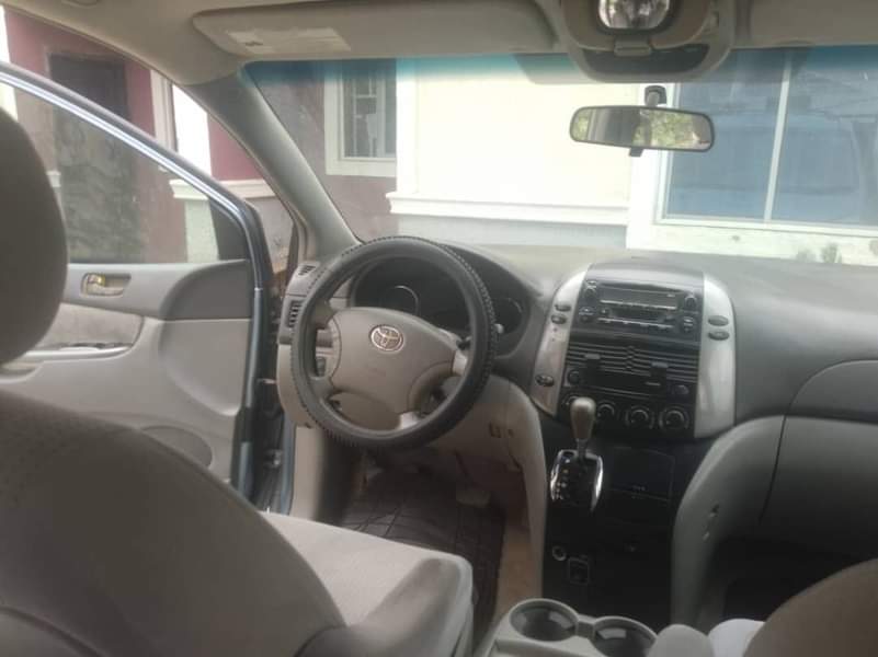 A picture of EXTREMELY SOUND PRE OWNED 2009 TOYOTA SIENNA LE POWER DOOR