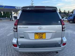 A picture of Prado diamond 120 gari ipo vizuri sana Bei ml 28