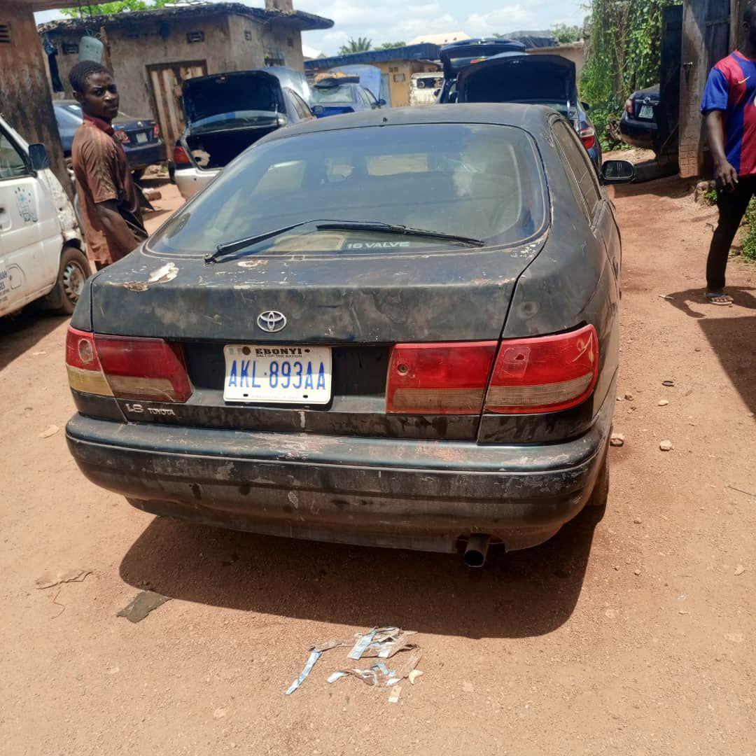 A picture of 1988 Toyota carina