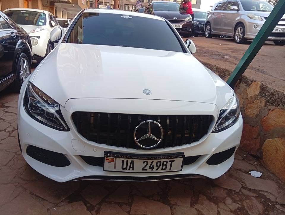 A picture of Mercedes Benz