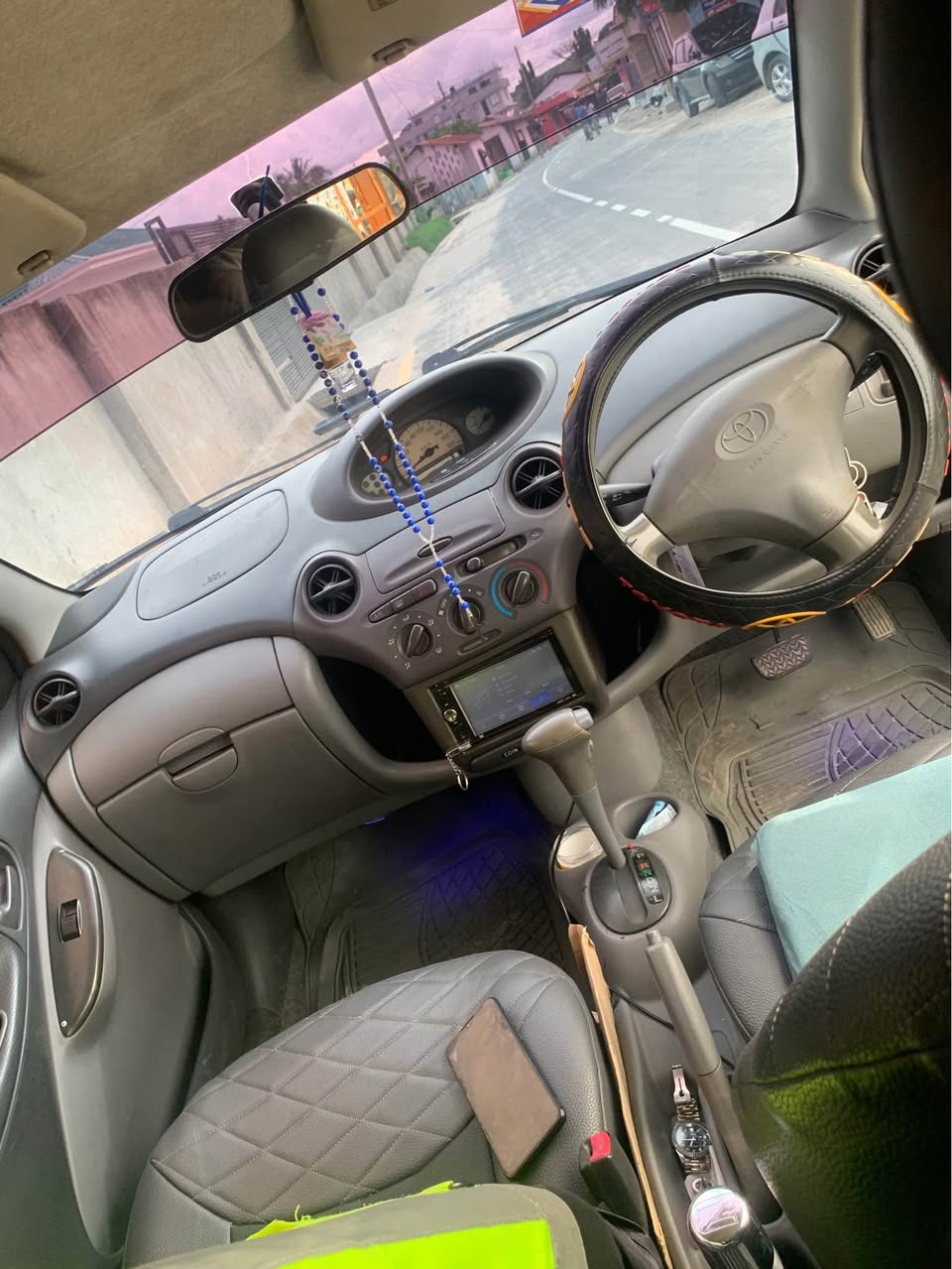 A picture of TOYOTA VITZ KALIII