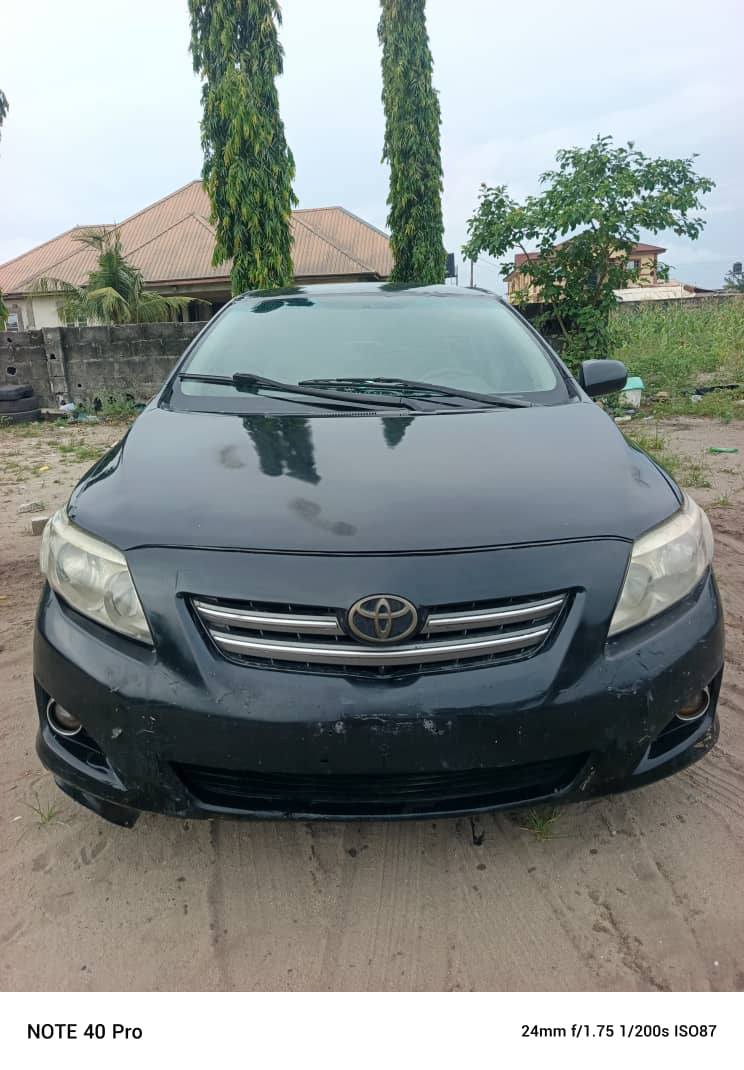 A picture of Toyota corolla 2010 model