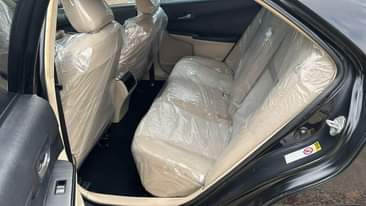 A picture of Toyota Camry 2013 LE Direct Belgium NGN11 500 000 00