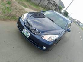 A picture of Lexus Es330