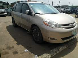 A picture of 2008 Toyota sienna Sienna Ce