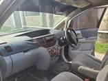 A picture of Toyota Noah vox