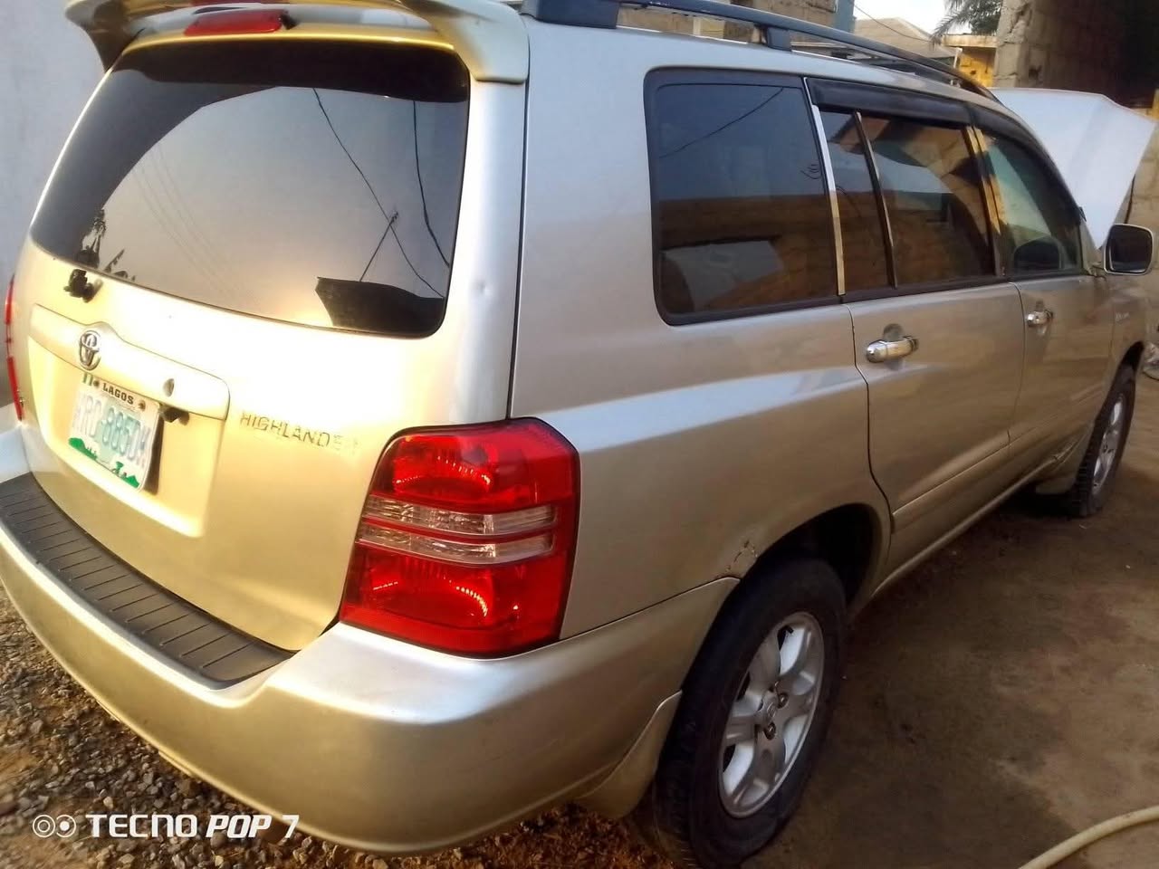 A picture of Toyota Highlander 2005