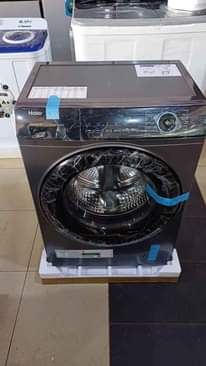 A picture of Front loader washing machine