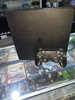 A picture of Sony PS4 console quick deal