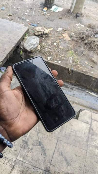 A picture of Samsung galaxy a20s