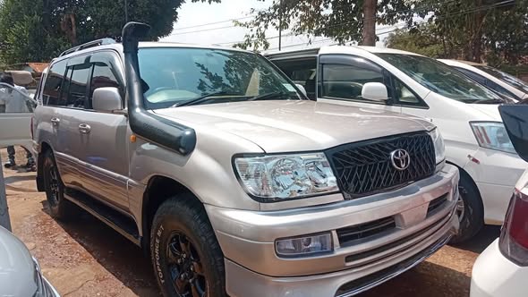 toyota land cruiser