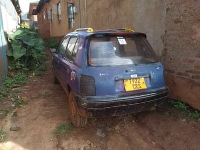 A picture of 2001 Nissan March