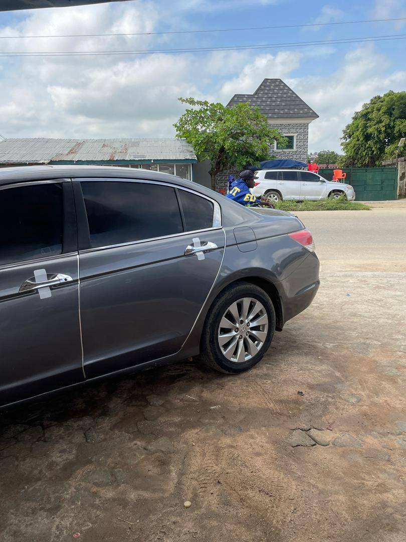 A picture of Clean used 09 Honda Accord