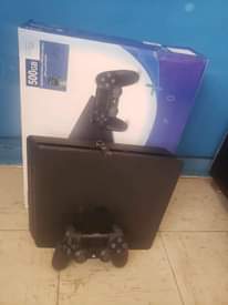 A picture of Unbox slim playstation 4 1 terabyte terhacked with at least