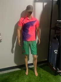 A picture of Clothes 2nd hand