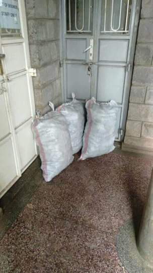 A picture of High QUALITY CHARCOAL BRIQUETTES Good for chicks brooder Hotel Schools