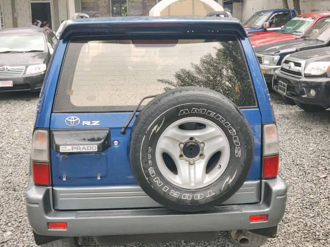 A picture of Toyota Prado