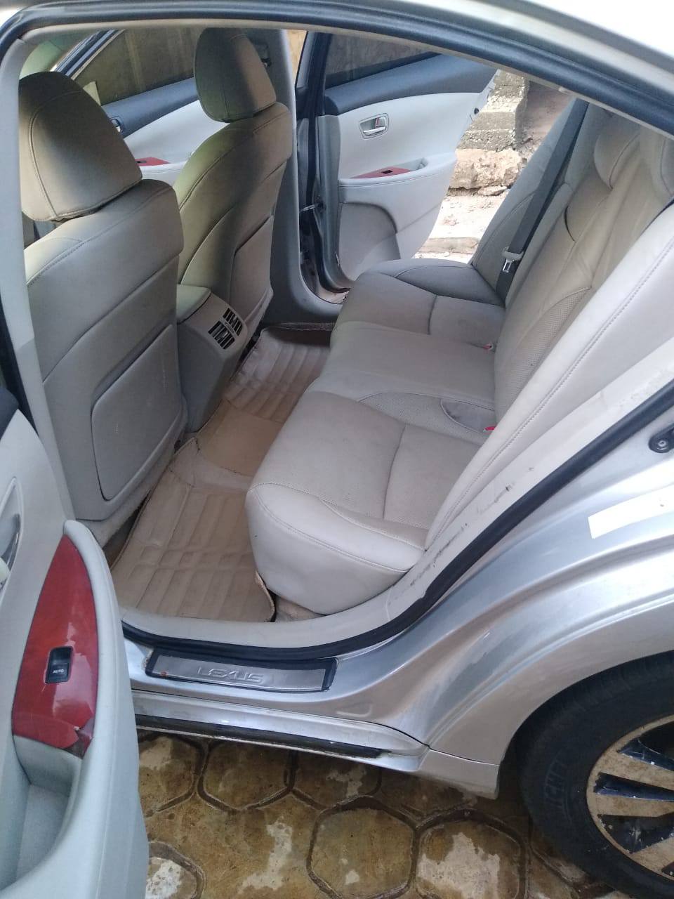 A picture of 2008 LEXUS ES350