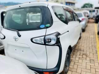 A picture of TOYOTA SIENTA