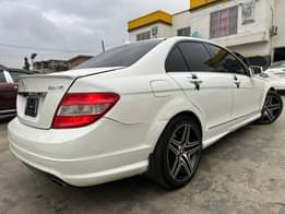 A picture of No LOSE GUARD few month used 2010 BENZ C300 untouched