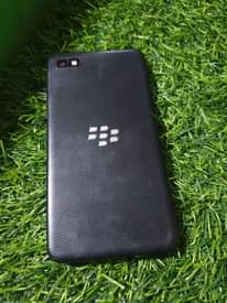A picture of Blackberry Z10 16gb 2gb ram just 35k