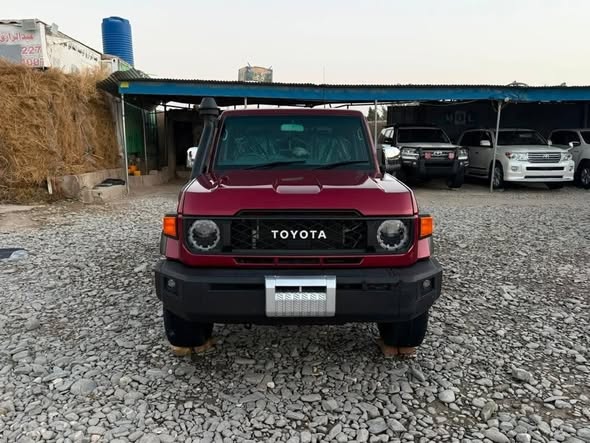A picture of DAMAGED TOYOTA LANDCRUISER DOUBLE CAB READY TO BE IMPORTED UGX35M