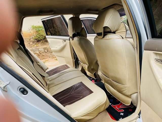 A picture of TOYOTA FIELDEE