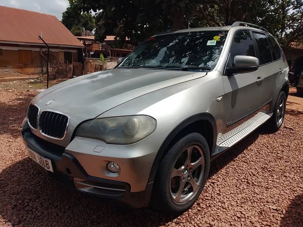 A picture of BMW 28MILLIONS CALL 0786 92 82 59