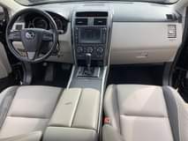 A picture of Toyota Mazda Cx 9 2008 model going for 1 800000